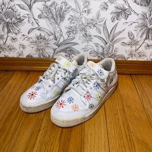 Limited edition Adidas Pride Sneakers 9 1/2